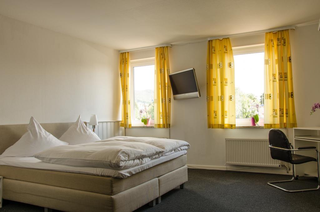 Hotel Zum Ruecking Northeim Exterior photo